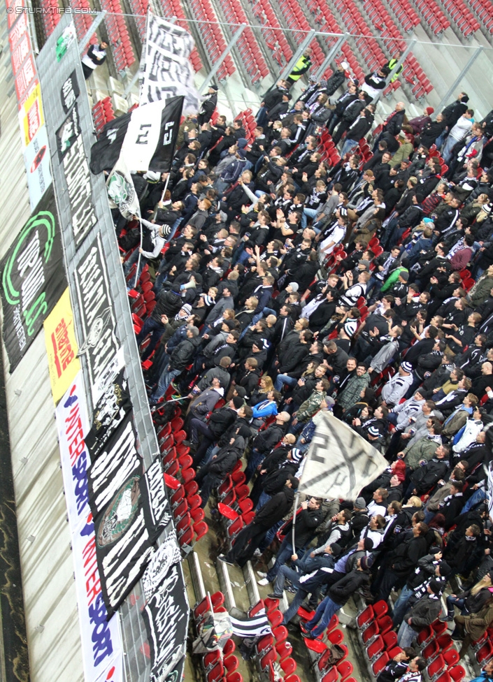 Wolfsberg - Sturm Graz
Oesterreichische Fussball Bundesliga, 15. Runde, Wolfsberger AC - SK Sturm Graz, Woertherseestadion Klagenfurt, 08.11.2014. 

Foto zeigt Fans von Sturm
