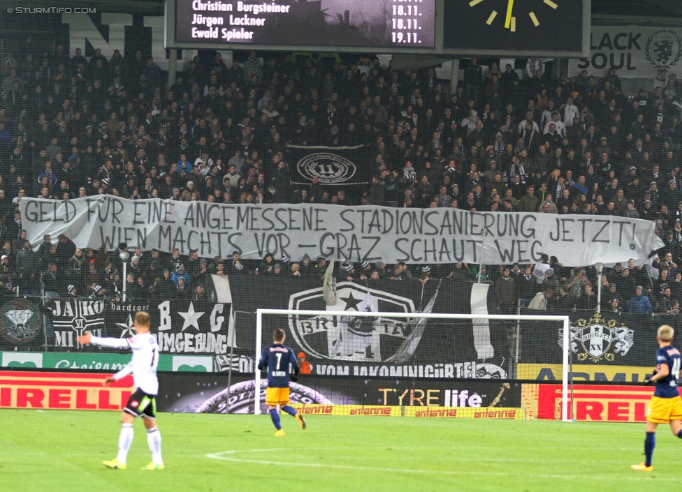 Sturm Graz - RB Salzburg
Oesterreichische Fussball Bundesliga, 16. Runde, SK Sturm Graz - FC RB Salzburg, Stadion Liebenau Graz, 23.11.2014. 

Foto zeigt Fans von Sturm mit einem Spruchband
Schlüsselwörter: protest