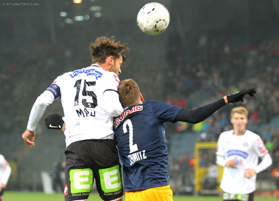 Sturm Graz - RB Salzburg
Oesterreichische Fussball Bundesliga, 16. Runde, SK Sturm Graz - FC RB Salzburg, Stadion Liebenau Graz, 23.11.2014. 

Foto zeigt Michael Madl (Sturm) und Benno Schmitz (Salzburg)
Schlüsselwörter: kopfball