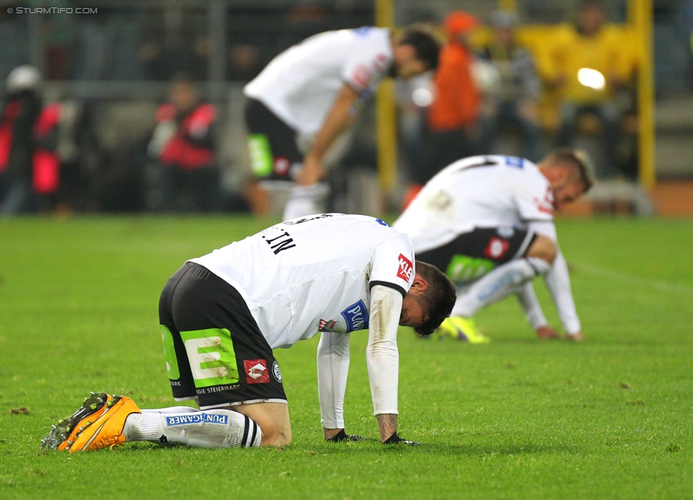 Sturm Graz - RB Salzburg
Oesterreichische Fussball Bundesliga, 16. Runde, SK Sturm Graz - FC RB Salzburg, Stadion Liebenau Graz, 23.11.2014. 

Foto zeigt Marco Djuricin (Sturm)
Schlüsselwörter: enttaeuschung