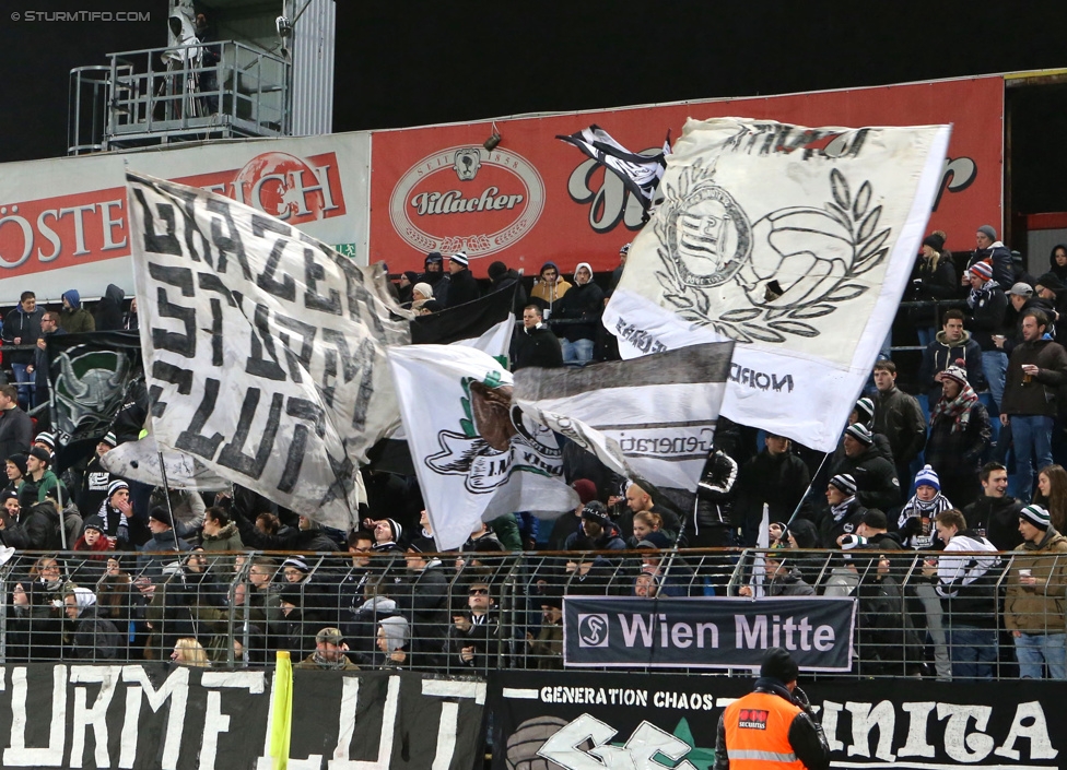 Admira Wacker - Sturm Graz
Oesterreichische Fussball Bundesliga, 17. Runde, FC Admira Wacker Moedling, Stadion Suedstadt Maria Enzersdorf, 29.11.2014. 

Foto zeigt Fans von Sturm
