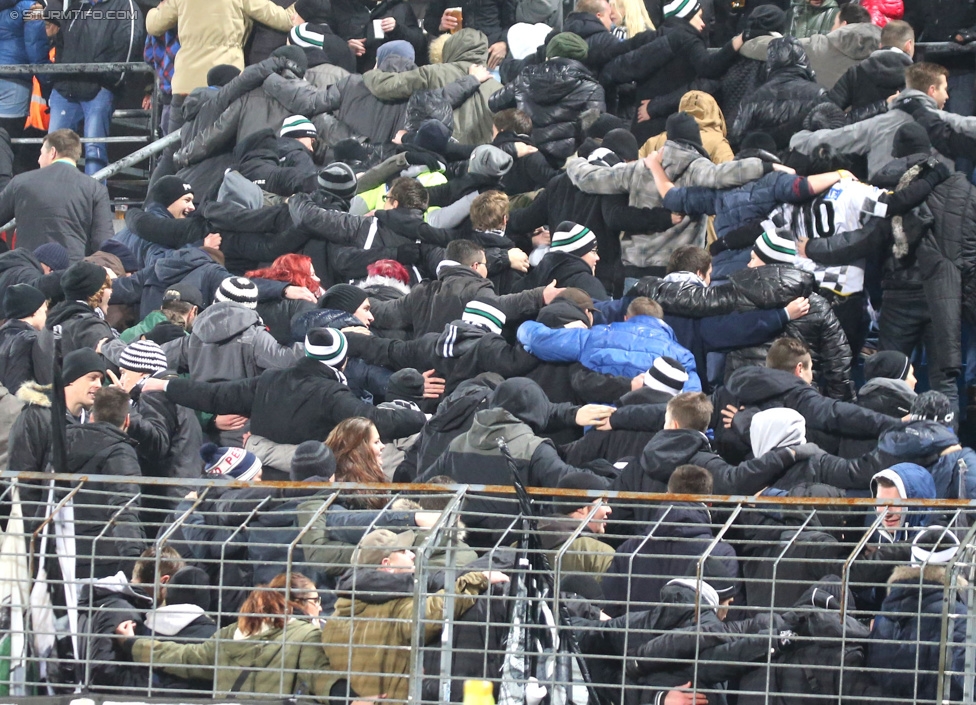 Admira Wacker - Sturm Graz
Oesterreichische Fussball Bundesliga, 17. Runde, FC Admira Wacker Moedling, Stadion Suedstadt Maria Enzersdorf, 29.11.2014. 

Foto zeigt Fans von Sturm
