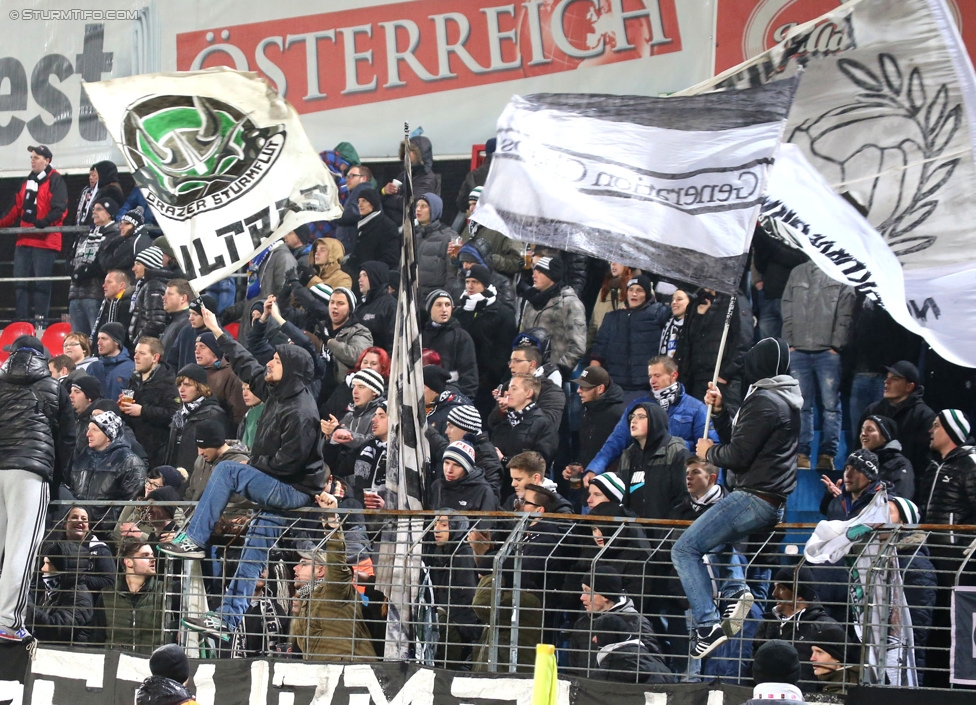 Admira Wacker - Sturm Graz
Oesterreichische Fussball Bundesliga, 17. Runde, FC Admira Wacker Moedling, Stadion Suedstadt Maria Enzersdorf, 29.11.2014. 

Foto zeigt Fans von Sturm
