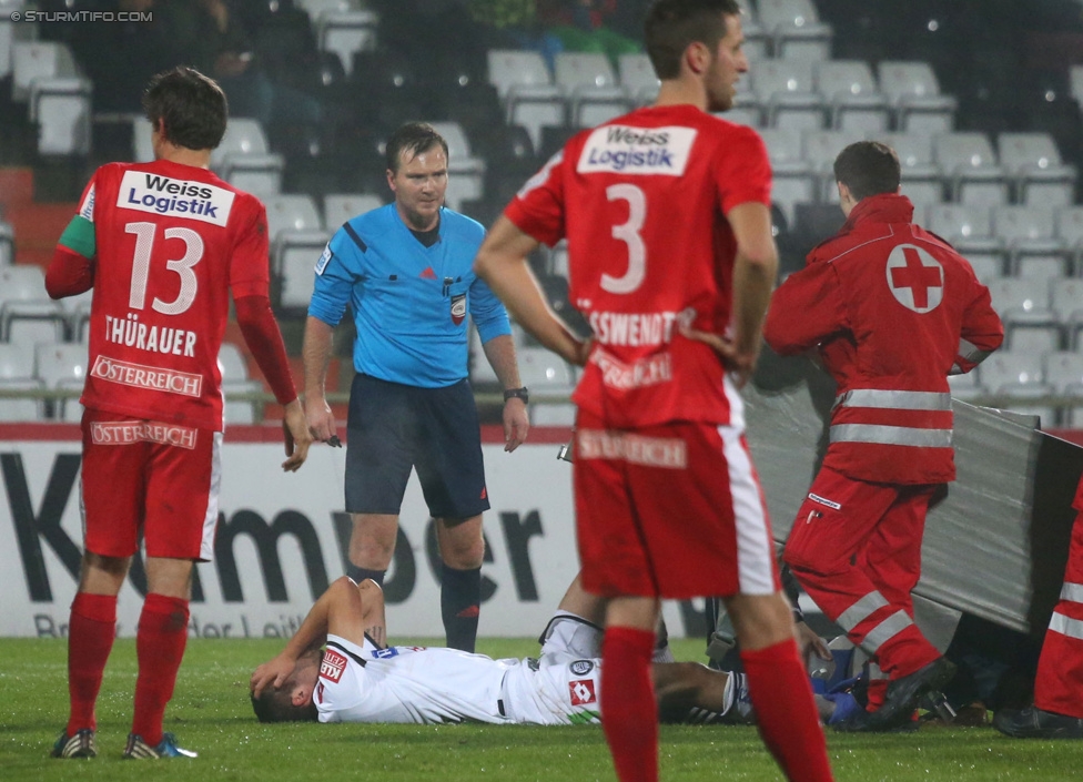 Admira Wacker - Sturm Graz
Oesterreichische Fussball Bundesliga, 17. Runde, FC Admira Wacker Moedling, Stadion Suedstadt Maria Enzersdorf, 29.11.2014. 

Foto zeigt Lukas Thuerauer (Admira), Anel Hadzic (Sturm) und Christoph Schoesswendter (Admira) 
Schlüsselwörter: verletzung