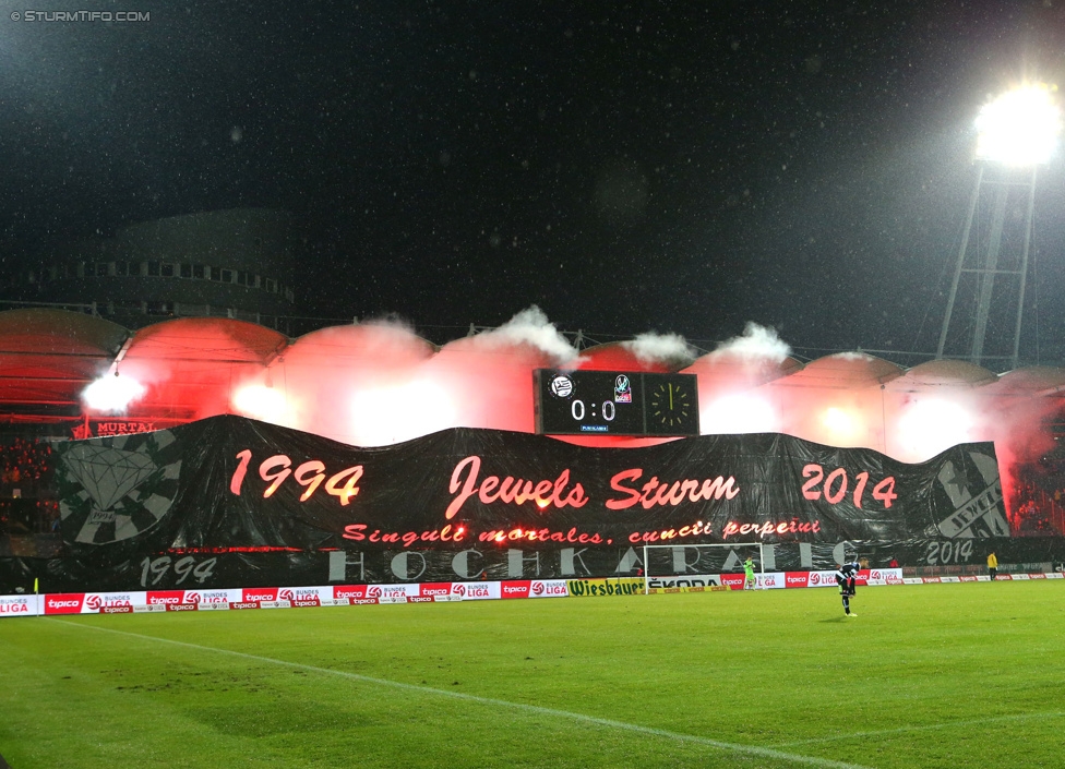 Sturm Graz - Ried
Oesterreichische Fussball Bundesliga, 18. Runde, SK Sturm Graz - SV Ried, Stadion Liebenau Graz, 06.12.2014. 

Foto zeigt Fans von Sturm mit einer Choreografie
Schlüsselwörter: pyrotechnik