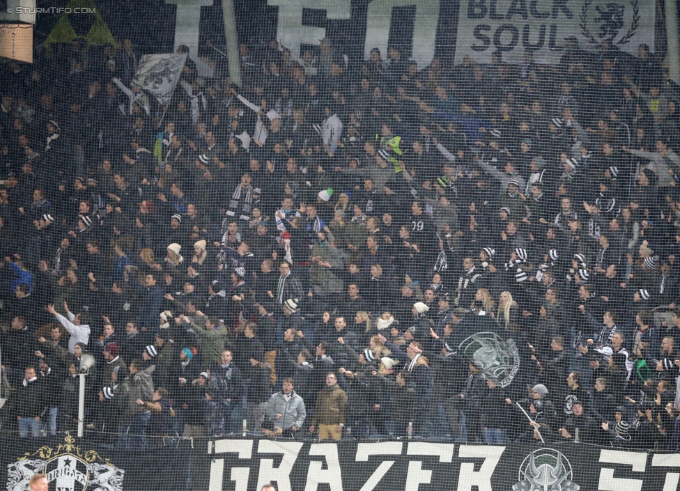 Sturm Graz - Ried
Oesterreichische Fussball Bundesliga, 18. Runde, SK Sturm Graz - SV Ried, Stadion Liebenau Graz, 06.12.2014. 

Foto zeigt Fans von Sturm
