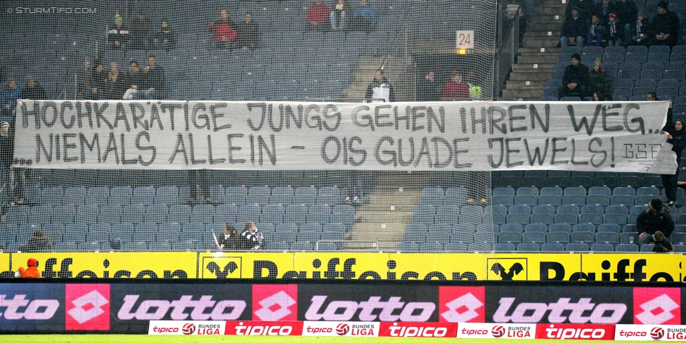 Sturm Graz - Ried
Oesterreichische Fussball Bundesliga, 18. Runde, SK Sturm Graz - SV Ried, Stadion Liebenau Graz, 06.12.2014. 

Foto zeigt Fans von Sturm mit einem Spruchband
