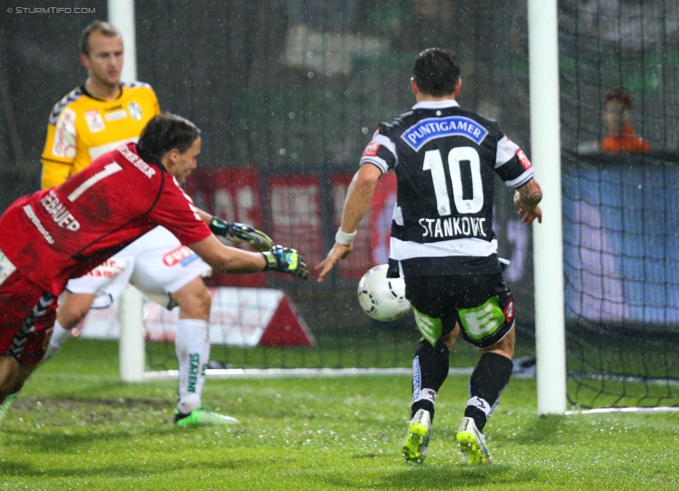 Sturm Graz - Ried
Oesterreichische Fussball Bundesliga, 18. Runde, SK Sturm Graz - SV Ried, Stadion Liebenau Graz, 06.12.2014. 

Foto zeigt Thomas Gebauer (Ried) und Marko Stankovic (Sturm)
