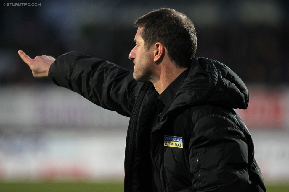 Altach - Sturm Graz
Oesterreichische Fussball Bundesliga, 19. Runde, SCR Altach - SK Sturm Graz, Stadion Schnabelholz Altach, 13.12.2014. 

Foto zeigt Franco Foda (Cheftrainer Sturm)
