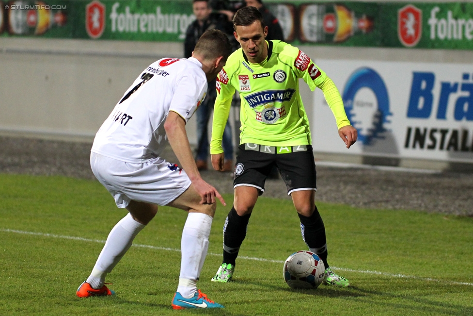 Altach - Sturm Graz
Oesterreichische Fussball Bundesliga, 19. Runde, SCR Altach - SK Sturm Graz, Stadion Schnabelholz Altach, 13.12.2014. 

Foto zeigt Andreas Lienhart (Altach) und Daniel Offenbacher (Sturm)
