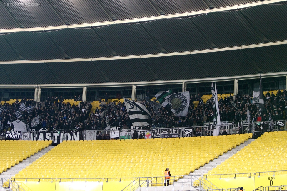 Rapid Wien - Sturm Graz
Oesterreichische Fussball Bundesliga, 22. Runde, SK Rapid Wien - SK Sturm Graz, Ernst Happel Stadion Wien, 28.02.2015. 

Foto zeigt Fans von Sturm
