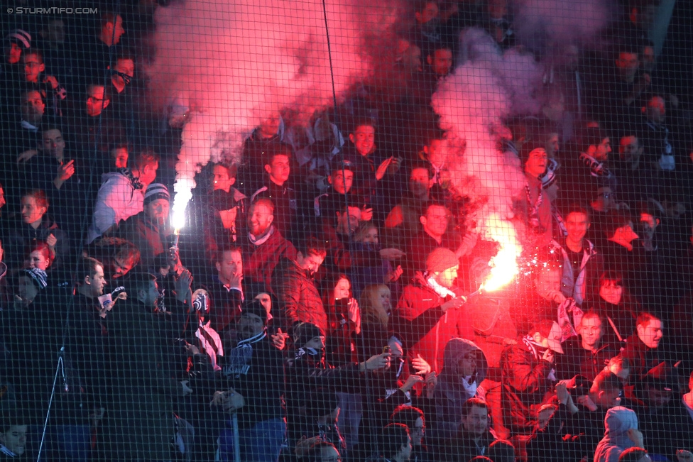 Sturm Graz - Austria Wien
Oesterreichische Fussball Bundesliga, 23. Runde, SK Sturm Graz - FK Austria Wien, Stadion Liebenau Graz, 03.03.2015. 

Foto zeigt Fans von Sturm
Schlüsselwörter: pyrotechnik