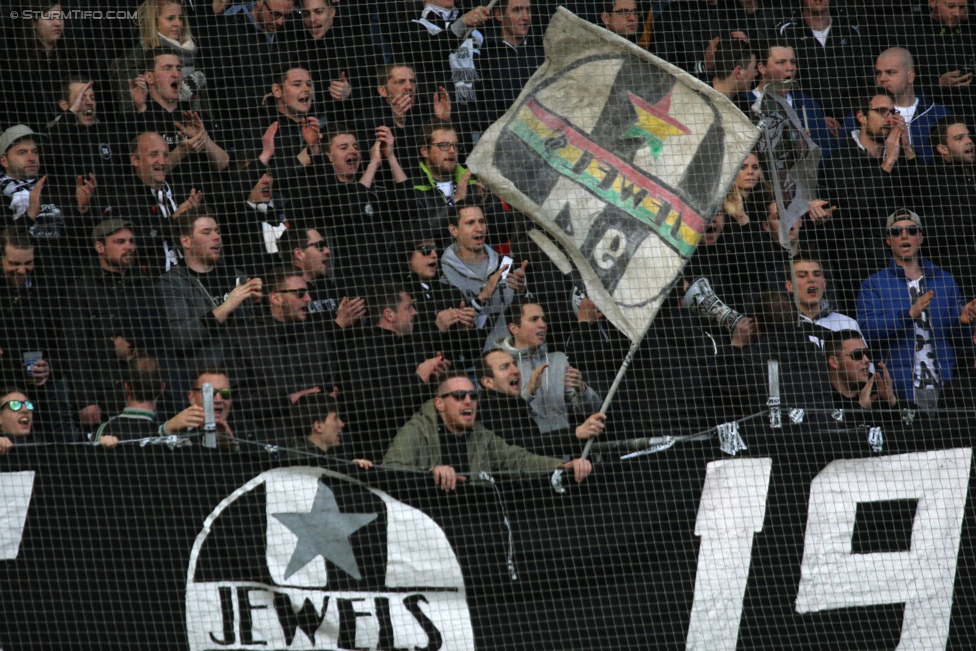 Sturm Graz - Wolfsberg
Oesterreichische Fussball Bundesliga, 24. Runde, SK Sturm Graz - Wolfsberg AC, Stadion Liebenau Graz, 07.03.2015. 

Foto zeigt Fans von Sturm
