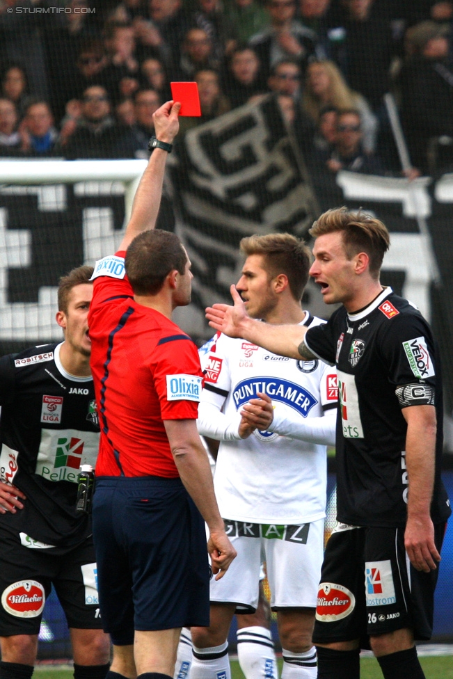 Sturm Graz - Wolfsberg
Oesterreichische Fussball Bundesliga, 24. Runde, SK Sturm Graz - Wolfsberg AC, Stadion Liebenau Graz, 07.03.2015. 

Foto zeigt Schiedsrichter Harald Lechner und Michael Sollbauer (Wolfsberg)
Schlüsselwörter: rote