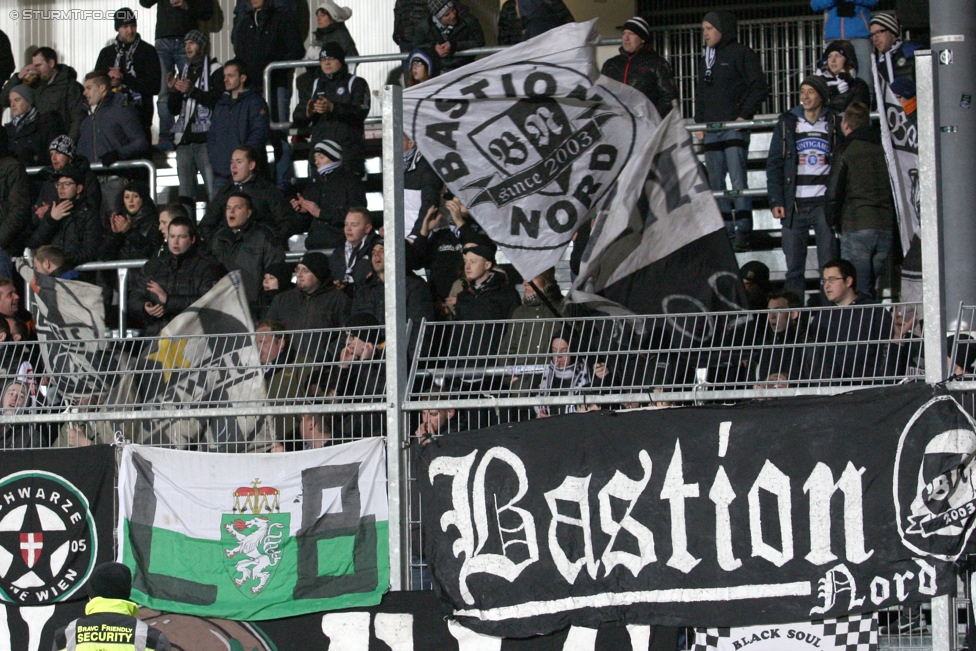 Groedig - Sturm Graz
Oesterreichische Fussball Bundesliga, 20. Runde, SV Groedig - SK Sturm Graz, Untersbergarena Groedig, 11.03.2015. 

Foto zeigt Fans von Sturm
