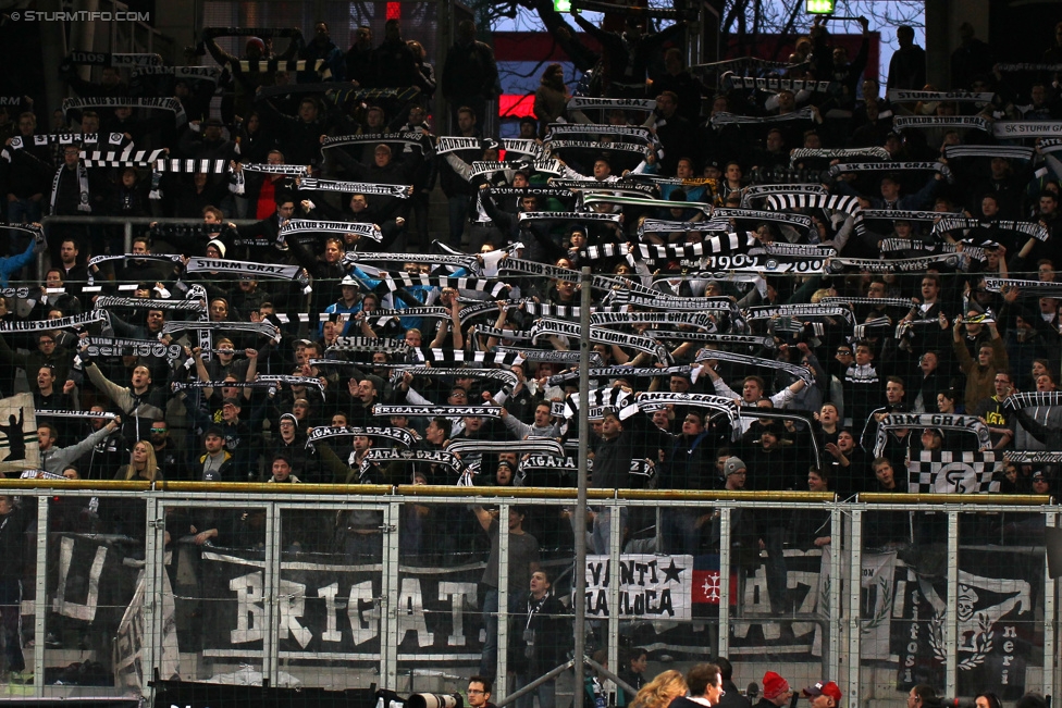 RB Salzburg - Sturm Graz
Oesterreichische Fussball Bundesliga, 25. Runde, FC RB Salzburg - SK Sturm Graz, Stadion Wals-Siezenheim, 15.03.2015. 

Foto zeigt Fans von Sturm
