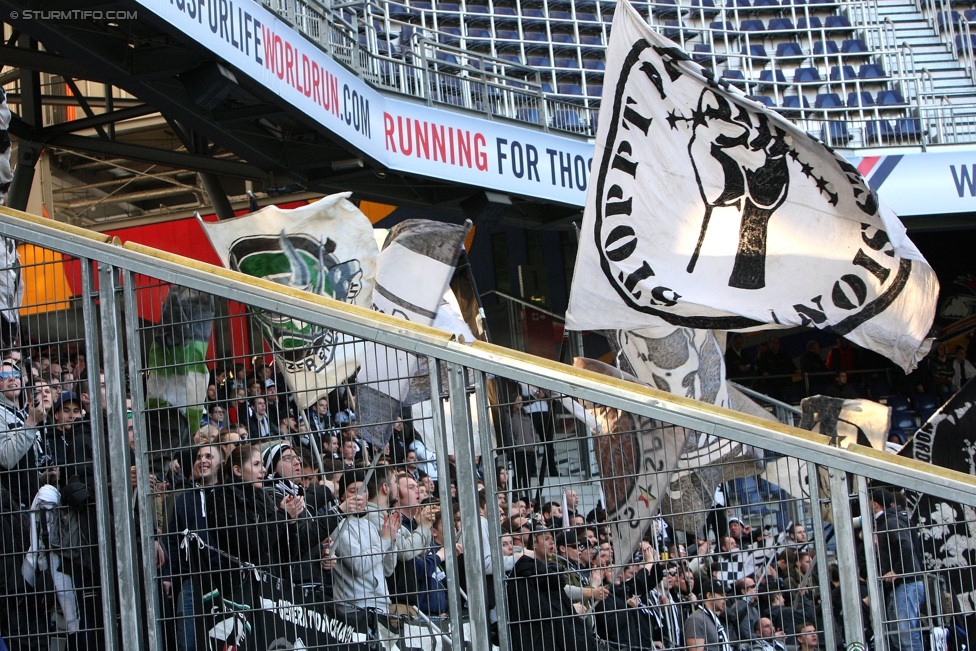 RB Salzburg - Sturm Graz
Oesterreichische Fussball Bundesliga, 25. Runde, FC RB Salzburg - SK Sturm Graz, Stadion Wals-Siezenheim, 15.03.2015. 

Foto zeigt Fans von Sturm
