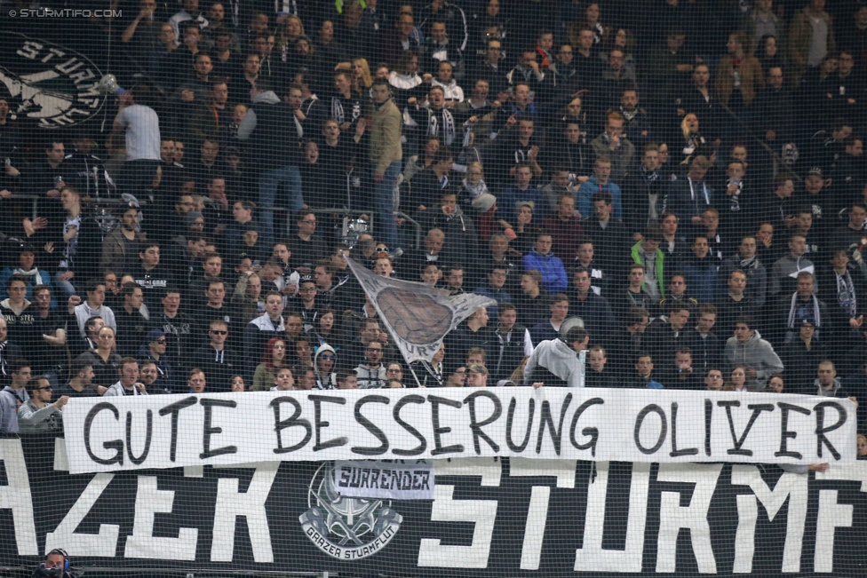 Sturm Graz - Admira
Oesterreichische Fussball Bundesliga, 26. Runde, SK Sturm Graz - FC Admira Wacker Moedling, Stadion Liebenau Graz, 21.03.2015. 

Foto zeigt Fans von Sturm mit einem Spruchband
