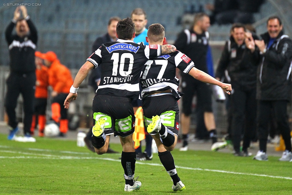 Sturm Graz - Admira
Oesterreichische Fussball Bundesliga, 26. Runde, SK Sturm Graz - FC Admira Wacker Moedling, Stadion Liebenau Graz, 21.03.2015. 

Foto zeigt Marko Stankovic (Sturm) und Donisi Avdijaj (Sturm)
Schlüsselwörter: torjubel