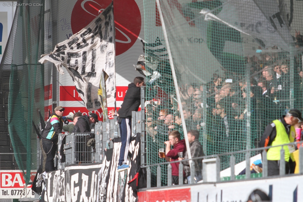 Ried - Sturm Graz
Oesterreichische Fussball Bundesliga, 27. Runde, SV Ried - SK Sturm Graz, Arena Ried, 05.04.2015. 

Foto zeigt Fans von Sturm
