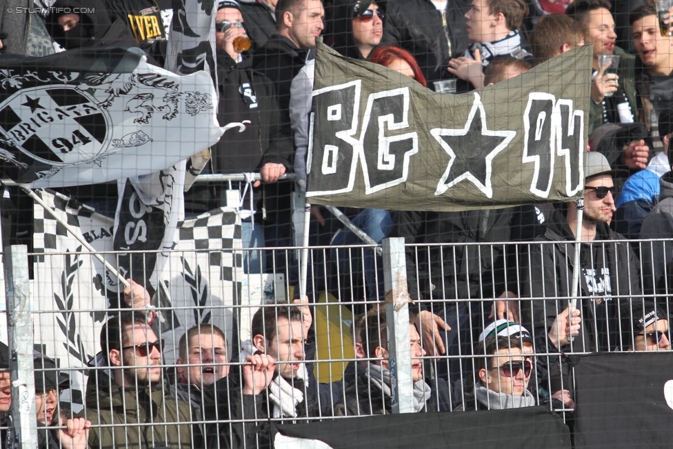 Ried - Sturm Graz
Oesterreichische Fussball Bundesliga, 27. Runde, SV Ried - SK Sturm Graz, Arena Ried, 05.04.2015. 

Foto zeigt Fans von Sturm
