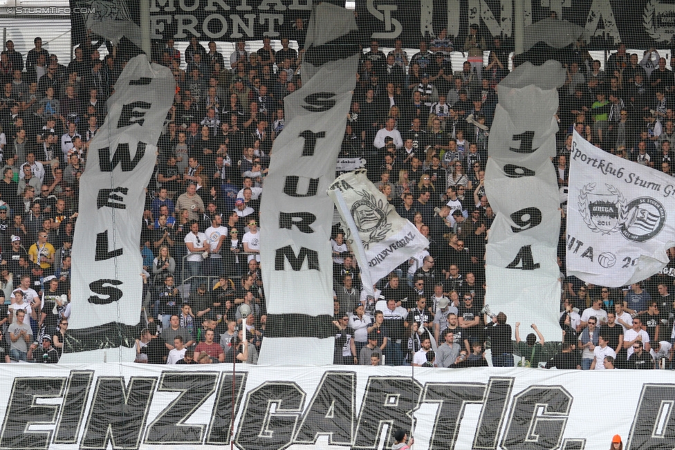 Sturm Graz - Altach
Oesterreichische Fussball Bundesliga, 28. Runde, SK Sturm Graz - SCR Altach, Stadion Liebenau Graz, 11.04.2015. 

Foto zeigt Fans von Sturm mit einer Choreografie
