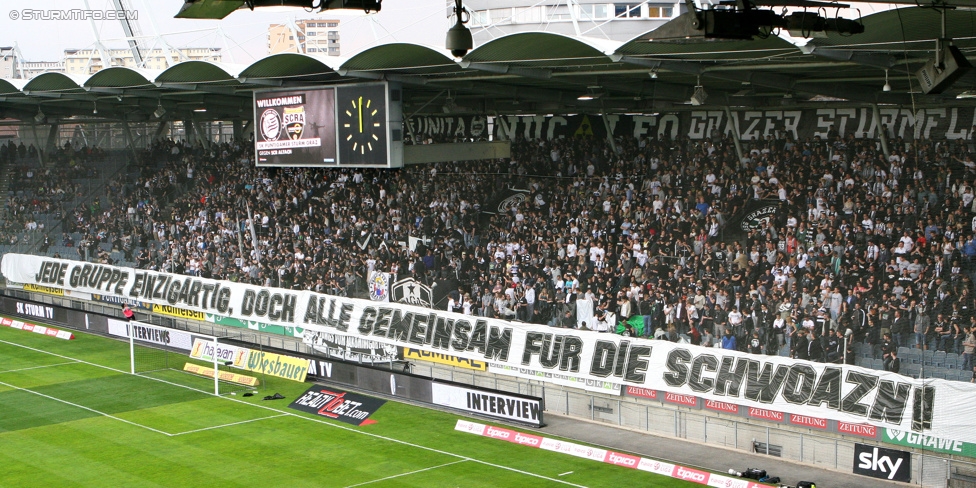 Sturm Graz - Altach
Oesterreichische Fussball Bundesliga, 28. Runde, SK Sturm Graz - SCR Altach, Stadion Liebenau Graz, 11.04.2015. 

Foto zeigt Fans von Sturm mit einer Choreografie
