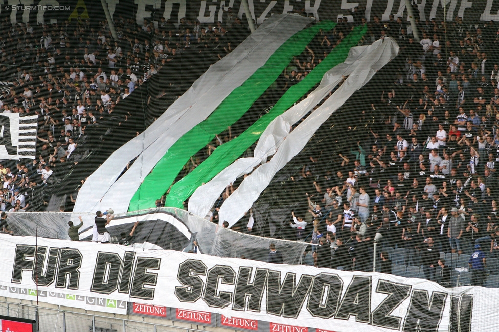 Sturm Graz - Altach
Oesterreichische Fussball Bundesliga, 28. Runde, SK Sturm Graz - SCR Altach, Stadion Liebenau Graz, 11.04.2015. 

Foto zeigt Fans von Sturm mit einer Choreografie
