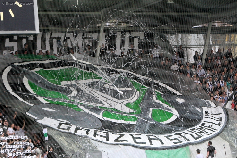 Sturm Graz - Altach
Oesterreichische Fussball Bundesliga, 28. Runde, SK Sturm Graz - SCR Altach, Stadion Liebenau Graz, 11.04.2015. 

Foto zeigt Fans von Sturm mit einer Choreografie
