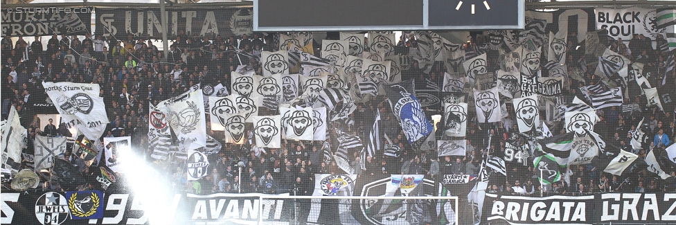 Sturm Graz - Groedig
Oesterreichische Fussball Bundesliga, 29. Runde, SK Sturm Graz - SV Groedig, Stadion Liebenau Graz, 18.04.2015. 

Foto zeigt Fans von Sturm
