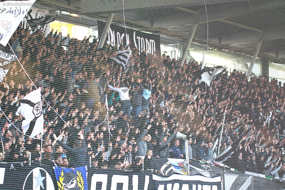 Sturm Graz - Groedig
Oesterreichische Fussball Bundesliga, 29. Runde, SK Sturm Graz - SV Groedig, Stadion Liebenau Graz, 18.04.2015. 

Foto zeigt Fans von Sturm
