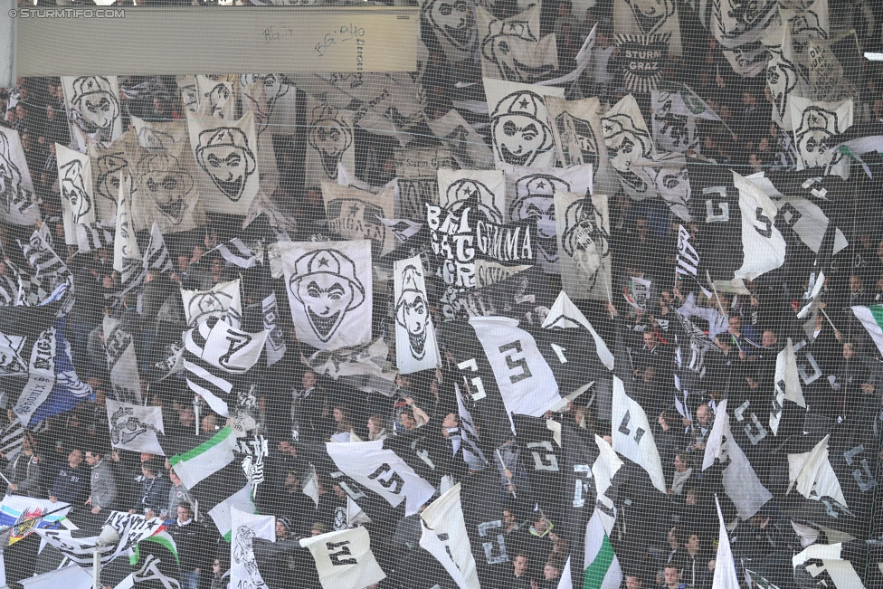 Sturm Graz - Groedig
Oesterreichische Fussball Bundesliga, 29. Runde, SK Sturm Graz - SV Groedig, Stadion Liebenau Graz, 18.04.2015. 

Foto zeigt Fans von Sturm
