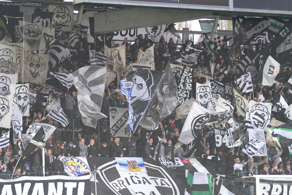 Sturm Graz - Groedig
Oesterreichische Fussball Bundesliga, 29. Runde, SK Sturm Graz - SV Groedig, Stadion Liebenau Graz, 18.04.2015. 

Foto zeigt Fans von Sturm
