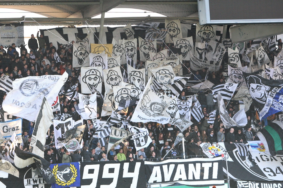 Sturm Graz - Groedig
Oesterreichische Fussball Bundesliga, 29. Runde, SK Sturm Graz - SV Groedig, Stadion Liebenau Graz, 18.04.2015. 

Foto zeigt Fans von Sturm
