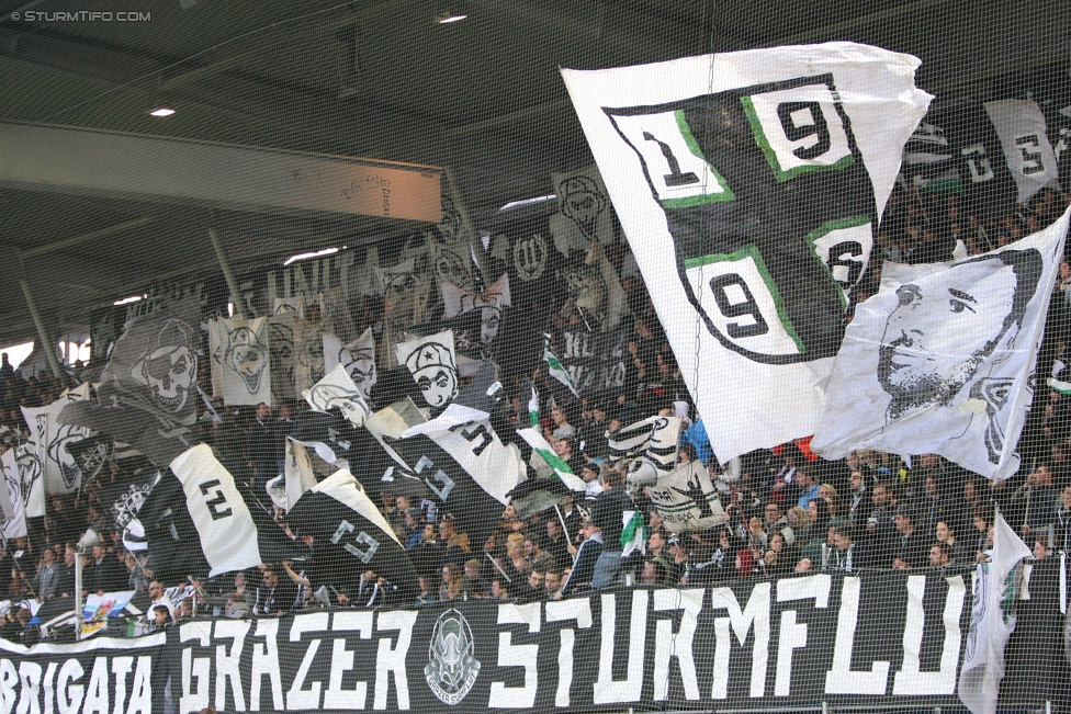 Sturm Graz - Groedig
Oesterreichische Fussball Bundesliga, 29. Runde, SK Sturm Graz - SV Groedig, Stadion Liebenau Graz, 18.04.2015. 

Foto zeigt Fans von Sturm

