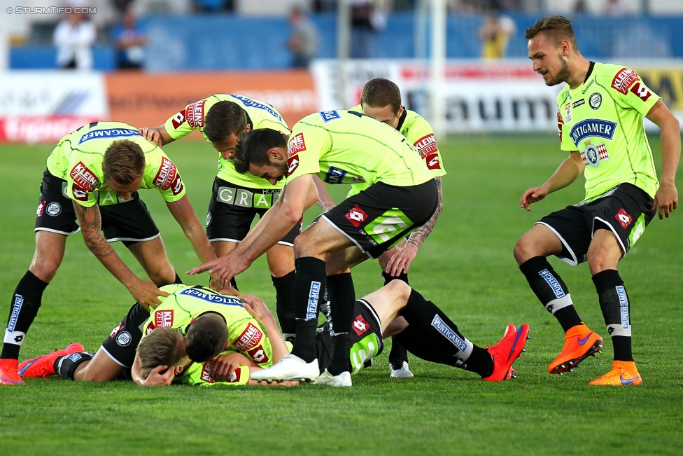 Wr. Neustadt - Sturm Graz
Oesterreichische Fussball Bundesliga, 30. Runde, SC Wiener Neustadt - SK Sturm Graz, Stadion Wiener Neustadt, 25.04.2015. 

Foto zeigt die Mannschaft von Sturm
Schlüsselwörter: torjubel