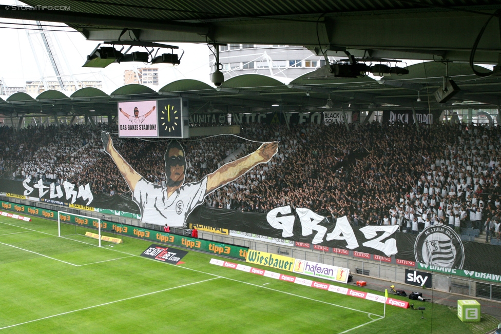 Sturm Graz - Rapid Wien
Oesterreichische Fussball Bundesliga, 31. Runde, SK Sturm Graz - SK Rapid Wien, Stadion Liebenau Graz, 03.05.2015. 

Foto zeigt Fans von Sturm mit einer Choreografie
