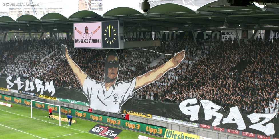 Sturm Graz - Rapid Wien
Oesterreichische Fussball Bundesliga, 31. Runde, SK Sturm Graz - SK Rapid Wien, Stadion Liebenau Graz, 03.05.2015. 

Foto zeigt Fans von Sturm mit einer Choreografie
