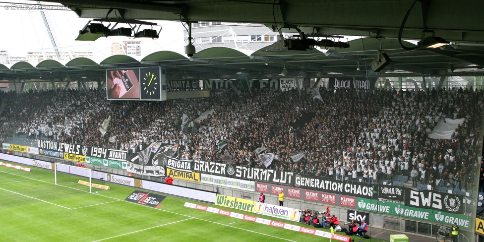 Sturm Graz - Rapid Wien
Oesterreichische Fussball Bundesliga, 31. Runde, SK Sturm Graz - SK Rapid Wien, Stadion Liebenau Graz, 03.05.2015. 

Foto zeigt Fans von Sturm
