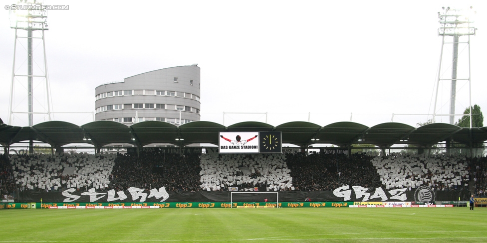 Sturm Graz - Rapid Wien
Oesterreichische Fussball Bundesliga, 31. Runde, SK Sturm Graz - SK Rapid Wien, Stadion Liebenau Graz, 03.05.2015. 

Foto zeigt Fans von Sturm mit einer Choreografie
