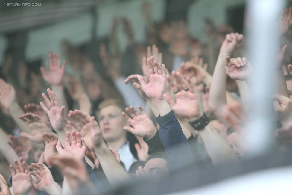 Sturm Graz - Rapid Wien
Oesterreichische Fussball Bundesliga, 31. Runde, SK Sturm Graz - SK Rapid Wien, Stadion Liebenau Graz, 03.05.2015. 

Foto zeigt Fans von Sturm
