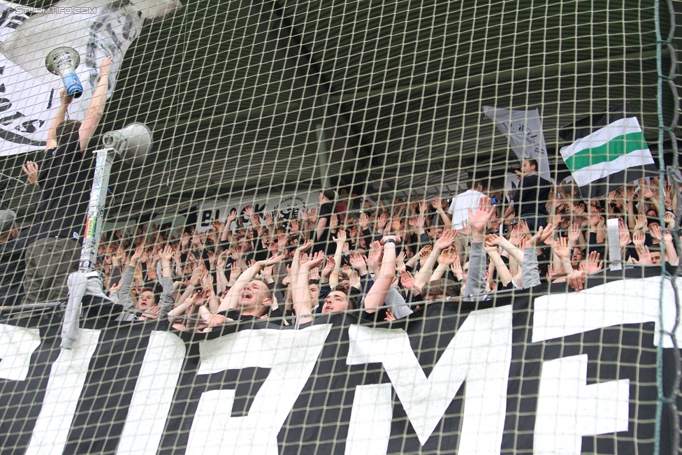 Sturm Graz - Rapid Wien
Oesterreichische Fussball Bundesliga, 31. Runde, SK Sturm Graz - SK Rapid Wien, Stadion Liebenau Graz, 03.05.2015. 

Foto zeigt Fans von Sturm
