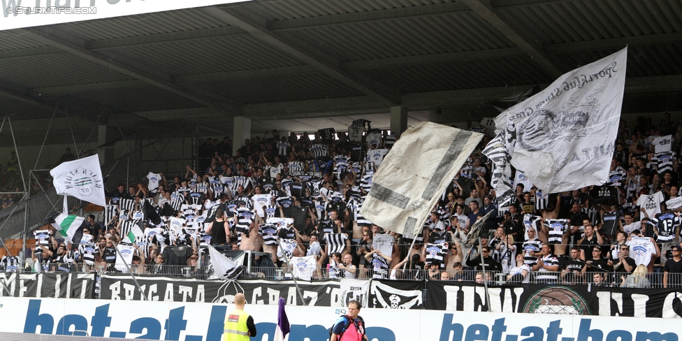 Austria Wien - Sturm Graz
Oesterreichische Fussball Bundesliga, 32. Runde, FK Austria Wien - SK Sturm Graz, Franz-Horr-Stadion Wien, 09.05.2015. 

Foto zeigt Fans von Sturm
