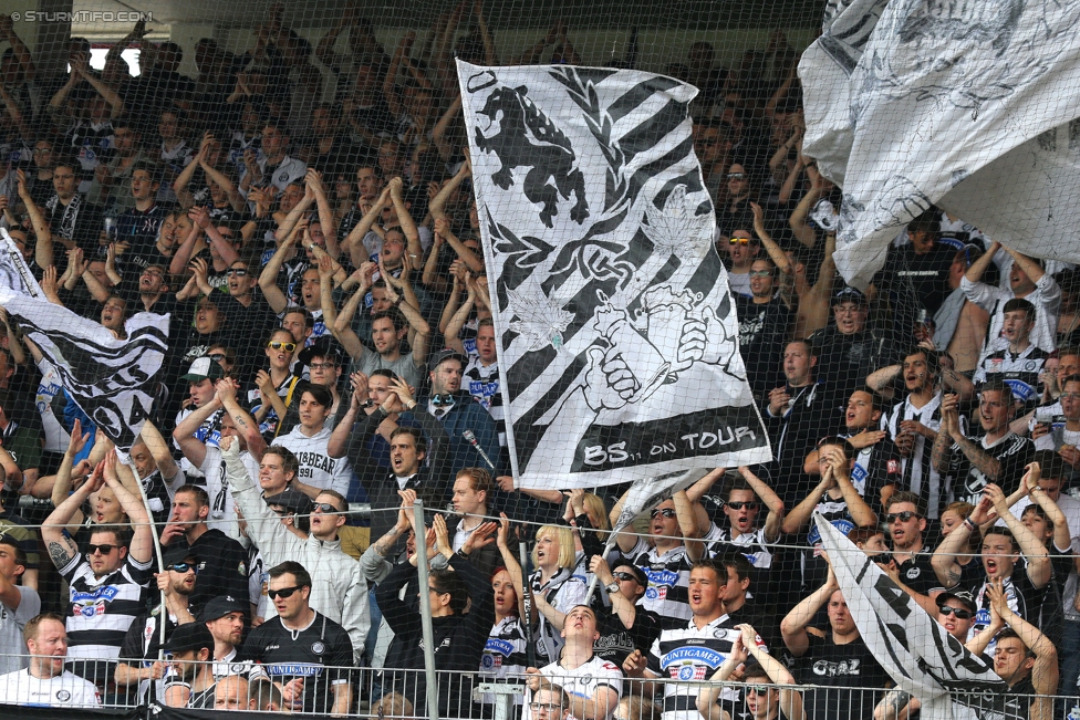 Austria Wien - Sturm Graz
Oesterreichische Fussball Bundesliga, 32. Runde, FK Austria Wien - SK Sturm Graz, Franz-Horr-Stadion Wien, 09.05.2015. 

Foto zeigt Fans von Sturm
