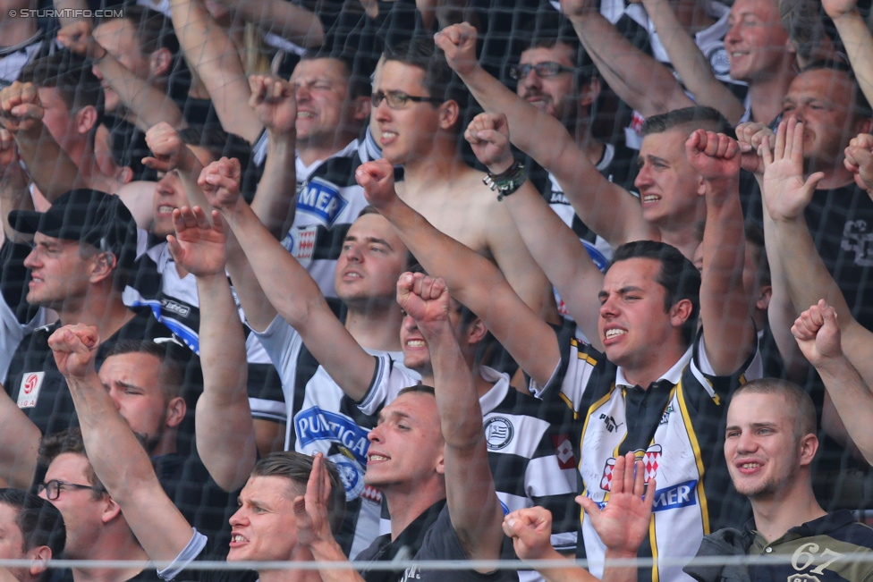 Austria Wien - Sturm Graz
Oesterreichische Fussball Bundesliga, 32. Runde, FK Austria Wien - SK Sturm Graz, Franz-Horr-Stadion Wien, 09.05.2015. 

Foto zeigt Fans von Sturm
