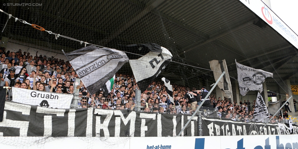 Austria Wien - Sturm Graz
Oesterreichische Fussball Bundesliga, 32. Runde, FK Austria Wien - SK Sturm Graz, Franz-Horr-Stadion Wien, 09.05.2015. 

Foto zeigt Fans von Sturm
