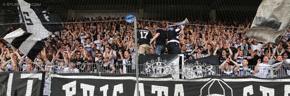 Austria Wien - Sturm Graz
Oesterreichische Fussball Bundesliga, 32. Runde, FK Austria Wien - SK Sturm Graz, Franz-Horr-Stadion Wien, 09.05.2015. 

Foto zeigt Fans von Sturm
