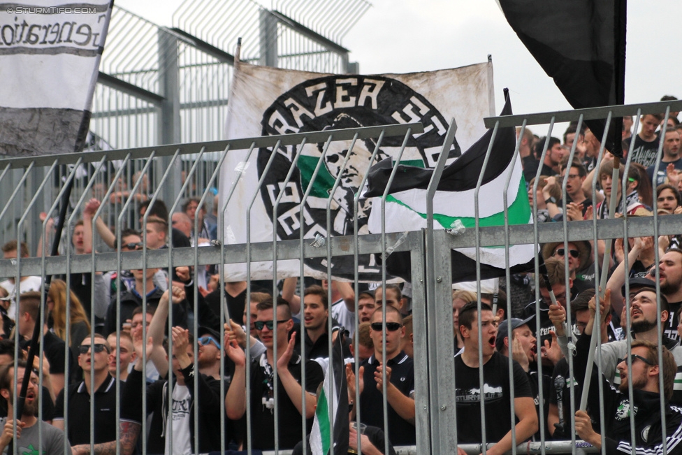 Wolfsberg - Sturm Graz
Oesterreichische Fussball Bundesliga, 33. Runde, Wolfsberger AC - SK Sturm Graz, Lavanttal Arena Wolfsberg, 16.05.2015. 

Foto zeigt Fans von Sturm
