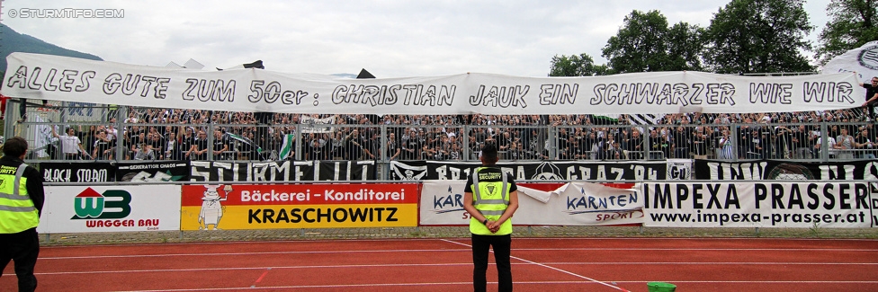 Wolfsberg - Sturm Graz
Oesterreichische Fussball Bundesliga, 33. Runde, Wolfsberger AC - SK Sturm Graz, Lavanttal Arena Wolfsberg, 16.05.2015. 

Foto zeigt Fans von Sturm mit Spruchband
