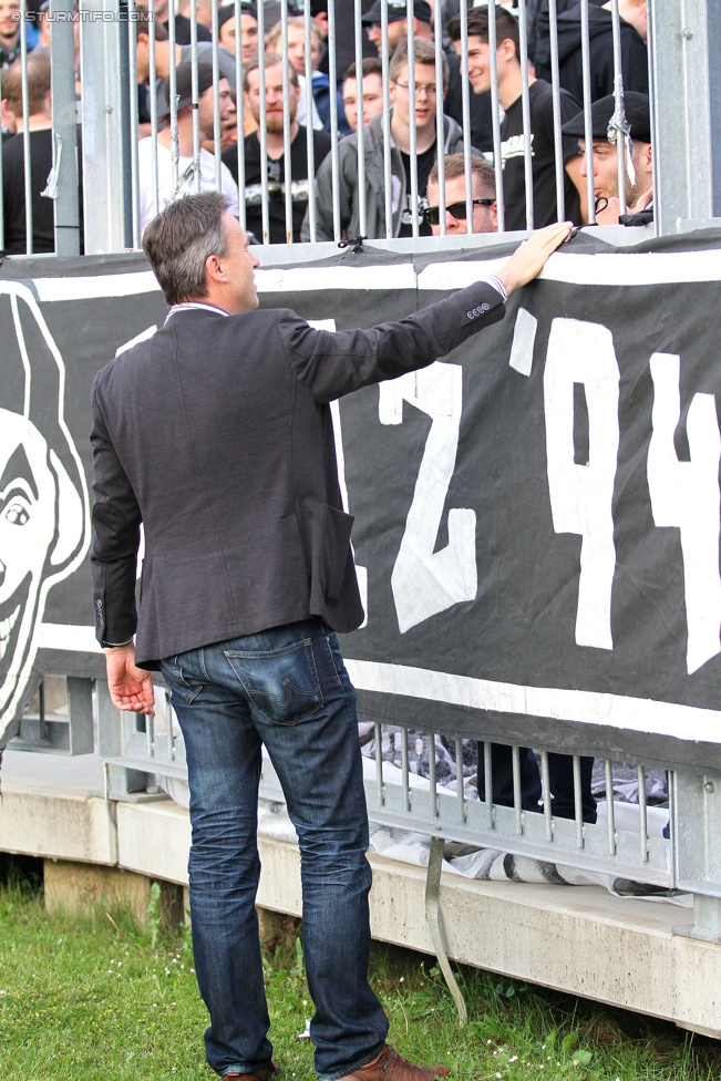 Wolfsberg - Sturm Graz
Oesterreichische Fussball Bundesliga, 33. Runde, Wolfsberger AC - SK Sturm Graz, Lavanttal Arena Wolfsberg, 16.05.2015. 

Foto zeigt Fans von Sturm und Christian Jauk (Praesident Sturm)
